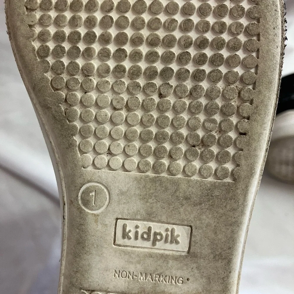 Kidpik Non-Marking Sole Sneakers